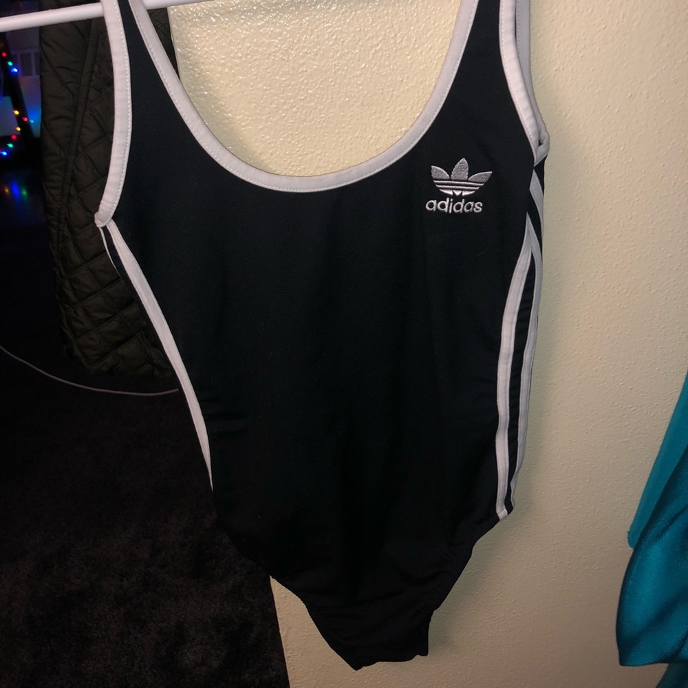 adadias body suit